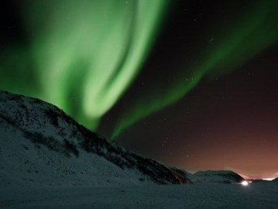 Automaty do tworzenia zadań – #7 – Selektor prędkości, czyli cząstka w polu magnetycznym i&nbsp;elektrycznym.